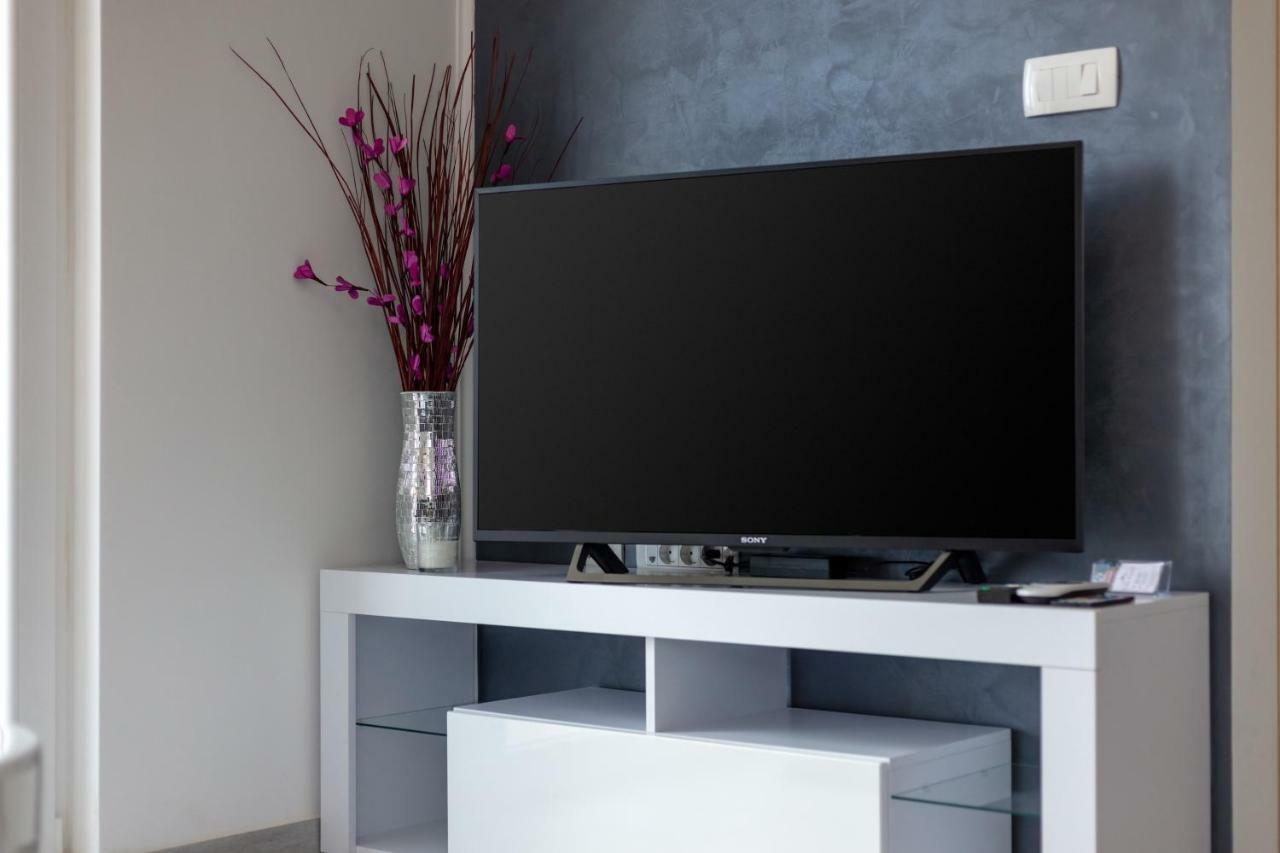 Villa Apartments Kordic Kaštela Екстериор снимка